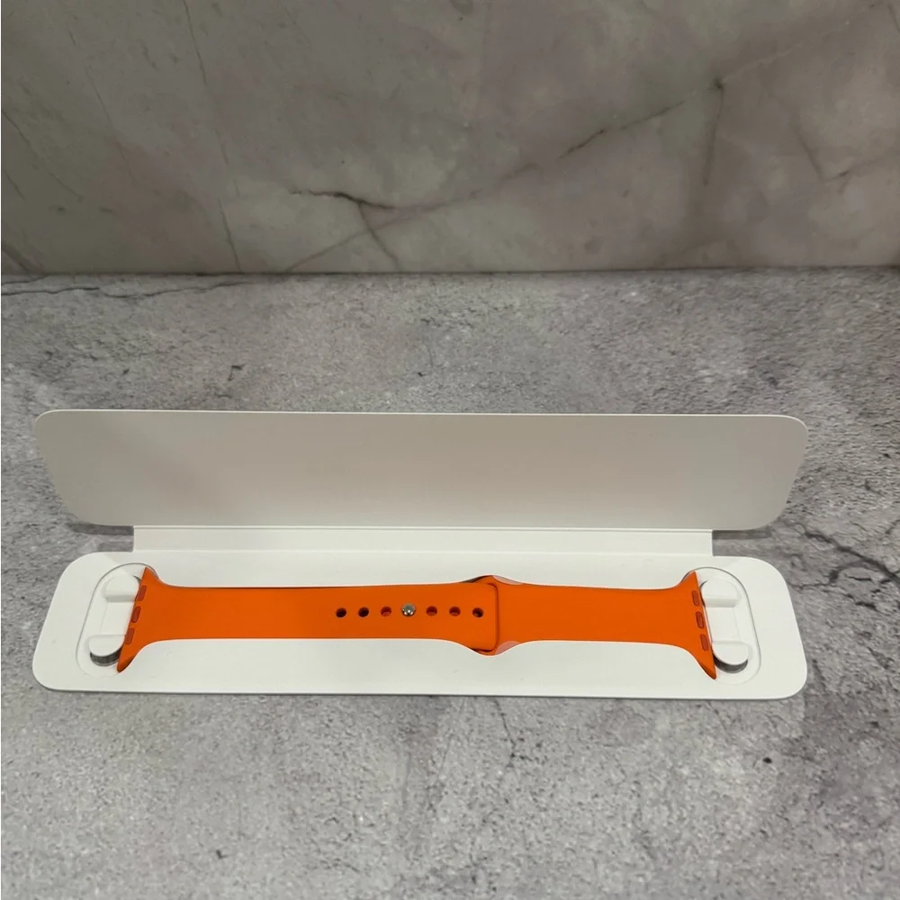 Apple Hermès Orange Watch Box - Picture 8 of 8
